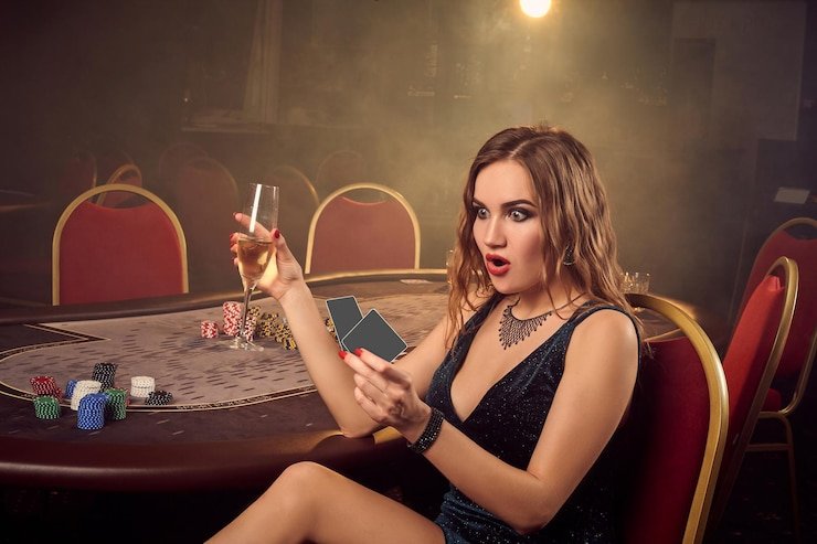 Antarmuka aplikasi maximus togel di perangkat mobile menampilkan meja blackjack live dealer dengan streaming video berkualitas tinggi